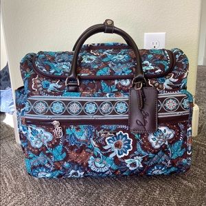 Vera Bradley Rolling Luggage Suitcase with matching makeup zip bag Java Blue